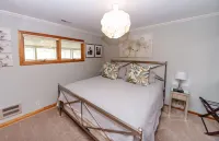 The Broadway Guest House Hotels in Granville