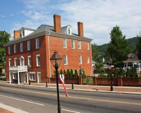 Hale Springs Inn Hotels in Rogersville