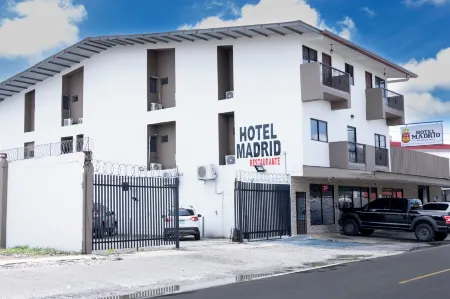 Hotel Madrid Отели в г. Давид