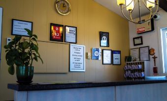 Saxony Motel