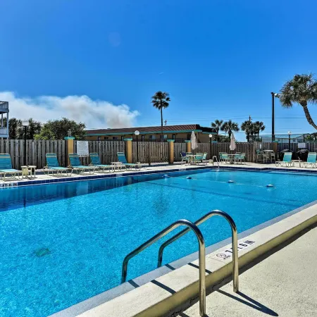 Sunny St Augustine Condo w/ Community Pool!