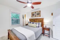 Views! Lake Home w/ 2 Decks, Boat Parking & Peace - balcony