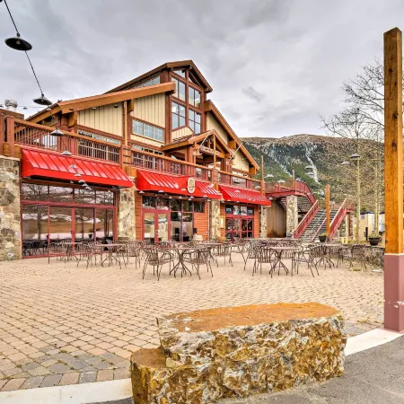 Ski-in/Ski-Out Copper Mountain Condo w/ Balcony!