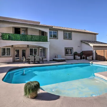 Lavish Family Escape w/ Game Room in Avondale!