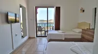 Gumbet Hotel - balcón