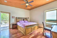 Lakefront Country Home w/ Waterslide & Trampoline! Hotel a Wheatland