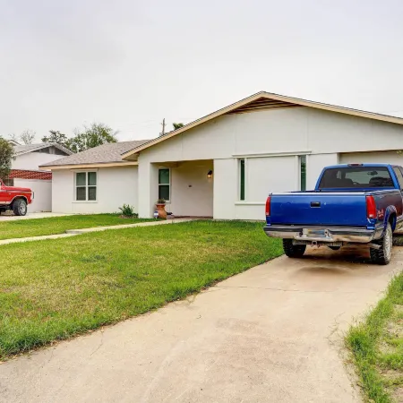 Centrally Located Eagle Pass Home w/ Pool!