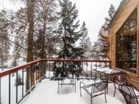 Quicksilver by Summit County Mountain Retreats Hotels in Dillon