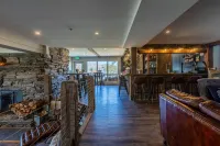 Mountain Meadows Lodge - bar