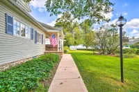Private Waterfront Lake Erie Home w/ BBQ Patio - Wifi