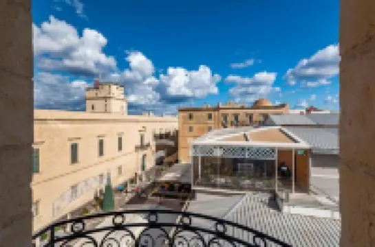 Hpm Pjazza Merkanti - Boutique Living