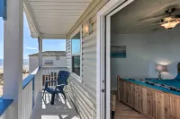 Walk to Shore & Eats: Surfside Beach House - Wifi