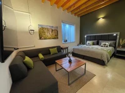 ANUIES VALLE DE BRAVO HOTEL Y CONVENCIONES Hotels near Rancho El Reencuentro