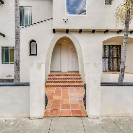 7 Mi to Dtwn! Modern Retreat in East Los Angeles