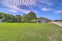 Historic Disney Home w/ Grill, Walk to Lake!