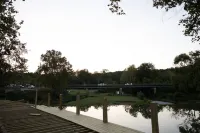 Buck Creek Bnb Hotels in Alabaster