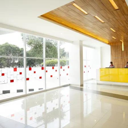 Amaris Hotel Tebet Отели рядом с достопримечательностью «Торговый центр Kota Kasablanka»