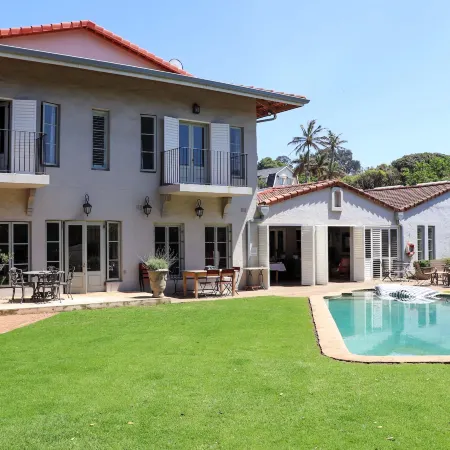 Maison H Guest House