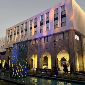 Six Hotel Guadalajara Degollado Отели рядом с достопримечательностью «Арена «Бенито Хуарес» в Гвадалахаре»