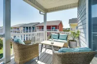 Carolina Beach Lakefront House Walk to Beach! - Spa