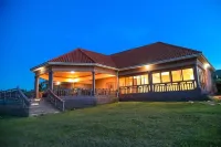 Fancy Resort Beach Hotel Hotels in Buikwe District