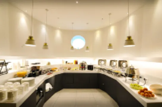 โรงแรมโอเชี่ยนเดอะพอยท์