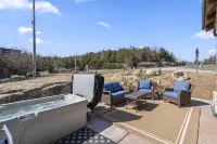 Elk Lodge Cabin for 4!