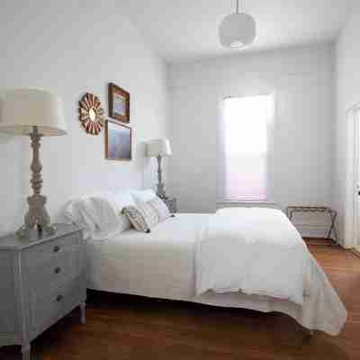 Right in the heart of Healdsburg lies this charming two-bedroom house Rooms