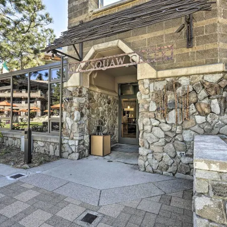 6 Mi to Lake Tahoe Everline Resort Retreat!