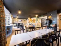 greet 沙特爾東部飯店 - 早餐