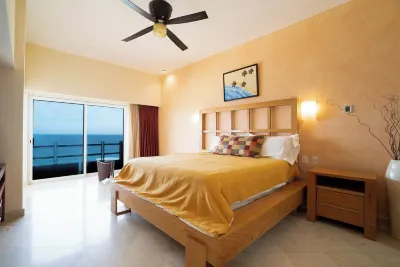 Four-Bedroom Penthouse at Villas de Cortez
