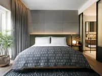 The Warehouse Hotel Hotels near Robertson Walk