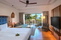 Outrigger Fiji Beach Resort