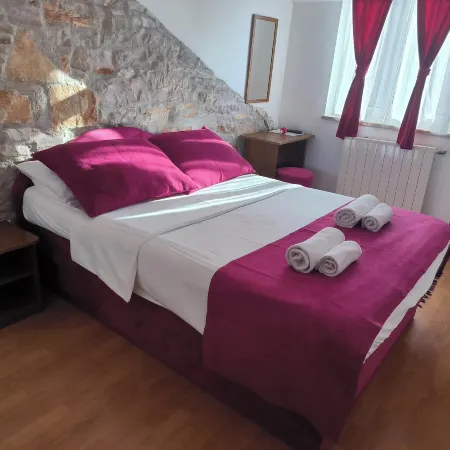 Omir Bed & Breakfast