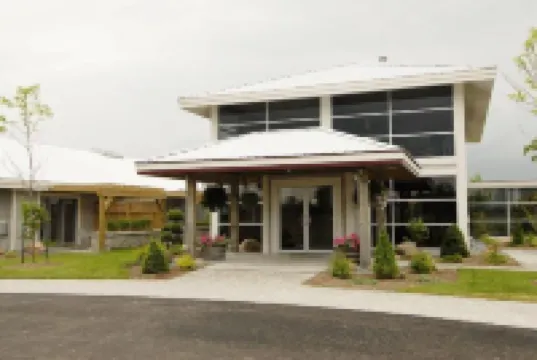 Huff Estates Inn & Winery Hotels in 