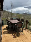 Creekside Cabin - with WiFi in Grand Lake Granby - 3 bedrooms for a cozy getaway