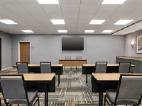 Homewood Suites by Hilton Ankeny Hotels in Ankeny