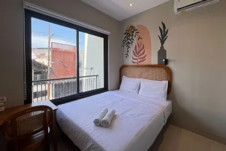 Mono Coliving Kertajaya Syariah, SBY Отели в г. Gubeng