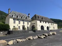 Gîte-Auberge du Pont de Lanau Hôtels à : Chaudes-Aigues