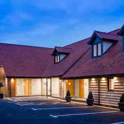 The Chequers Inn Hotel Exterior