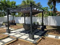 Ultra-cute, newly renovated modern 2/1 home