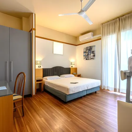 Hotel St. Gregory Park