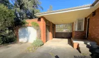 Campbelltown Holiday Home 3 Bed & Parking Hotels in Campbelltown