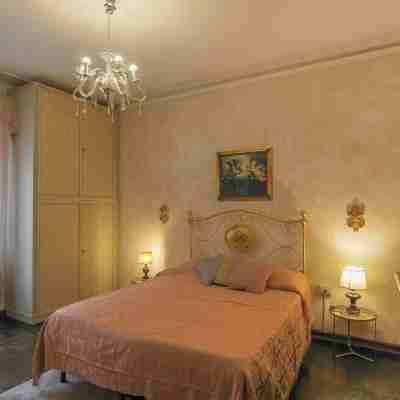 Butterfly Apartment In Lucca Rooms