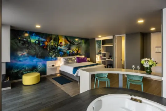 Hotel Black Tower Premium