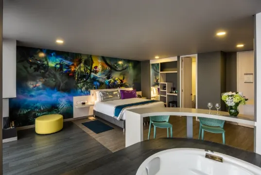 Hotel Black Tower Premium