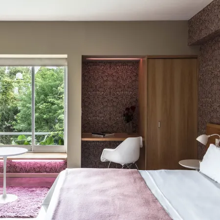Home Hotel