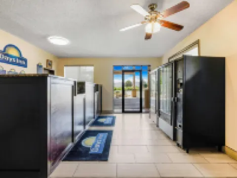 Days Inn by Wyndham Cortez Hoteles en Cortez