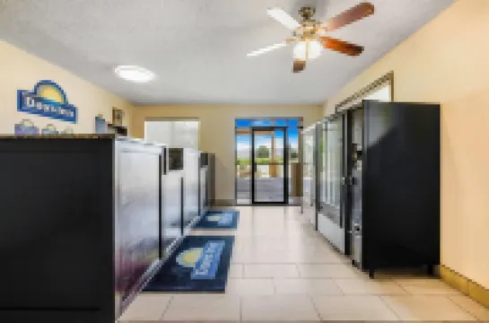 Days Inn by Wyndham Cortez