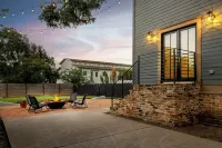 The Shotgun House from Fixer Upper; <2 Min Walk to Silos/Downtown; 800+ 5-Stars